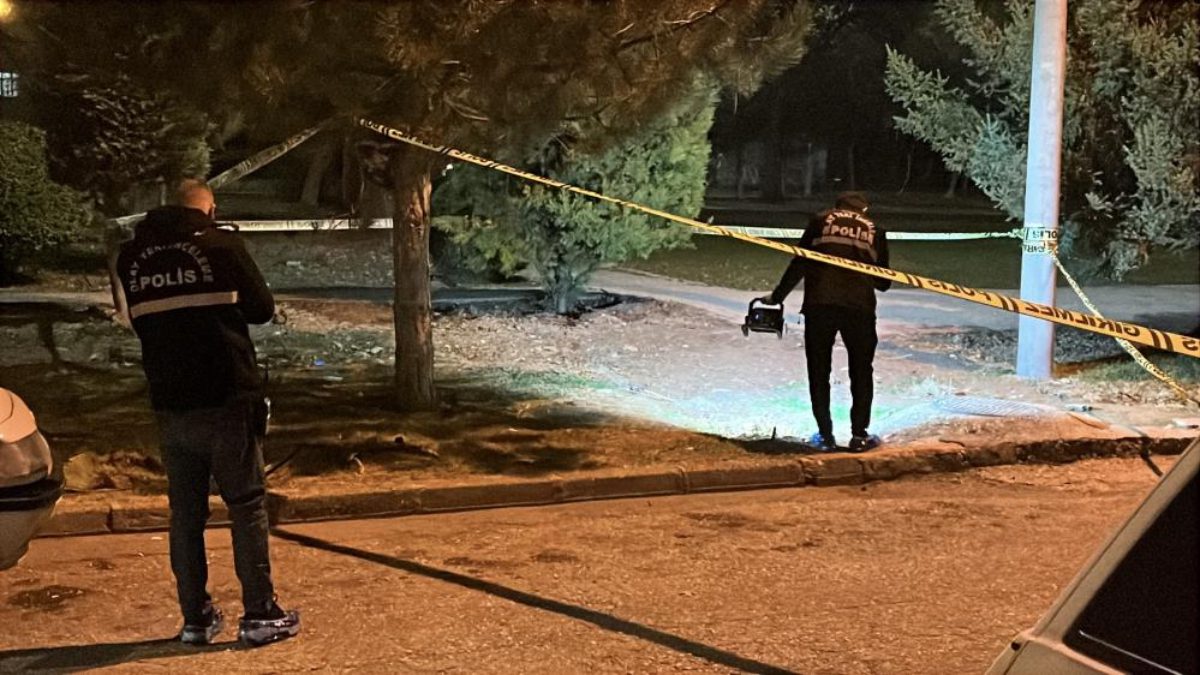 Konya'da husumetli iki grup arasında çıkan kavgada 1 kişi bıçakla,