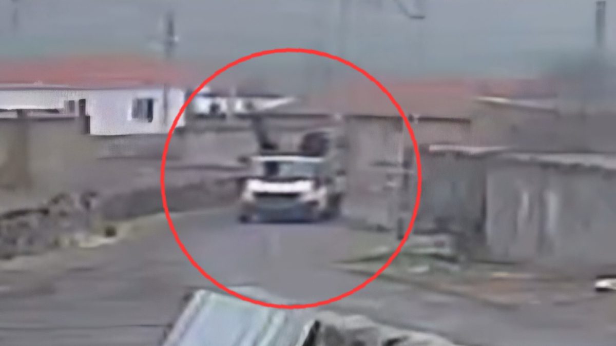 Bor ilçesinde geri geri gelen kamyonetin çarptığı Veysel Karani hayatını