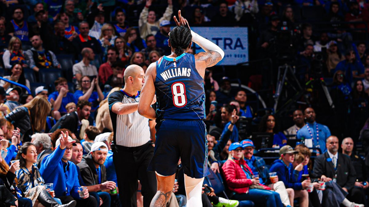 NBA'de son şampiyon Oklahoma City Thunder, sahasında Dallas Mavericks'i 132-111'lik