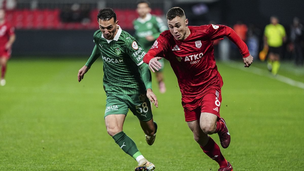 Pendikspor, 1. Lig'in 17. haftasında sahasında Iğdır FK ile 1-1