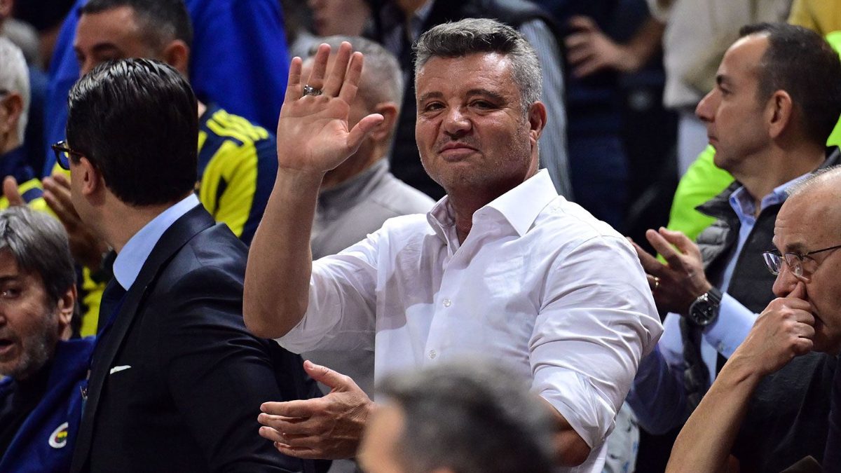 Fenerbahçe Başkanı Sadettin Saran, ifadesinin ardından yurt dışı çıkış yasağı