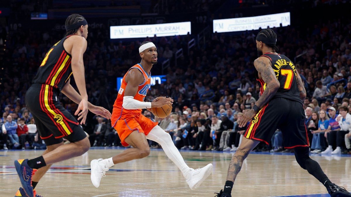NBA'de Oklahoma City Thunder, sahasında Atlanta Hawks'ı 140-129'luk skorla yendi.