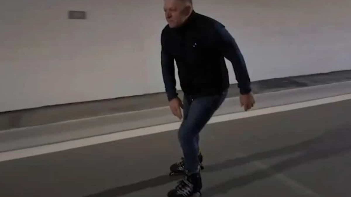 Slovakya Başbakanı Robert Fico, ülkenin en uzun tünelinin resmi açılışından