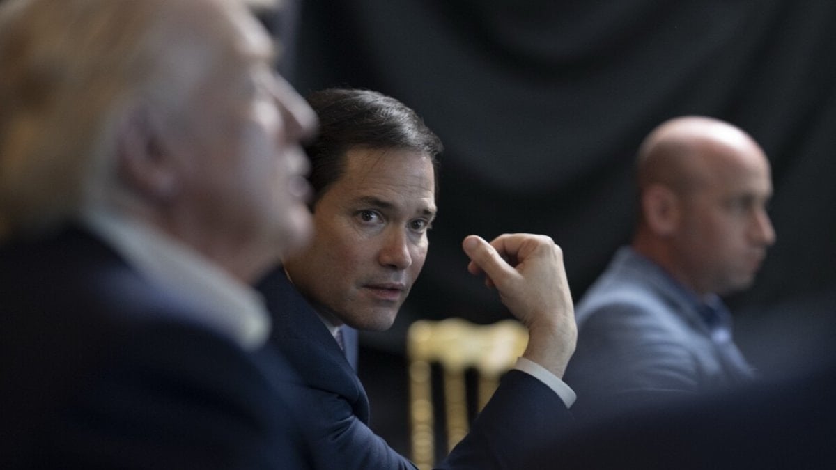Küba yönetimini “büyük bir sorun” olarak nitelendiren Rubio, “Şu anda