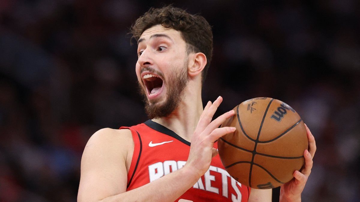 Milli basketbolcu, San Antonio Spurs'ü 111-106 yendikleri maçta 20 sayı,