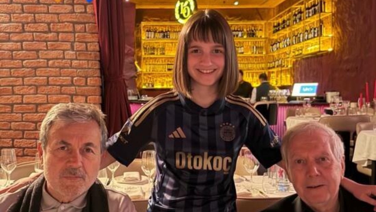 Fenerbahçe'nin eski başkanı Aziz Yıldırım ile eski futbolcusu ve teknik