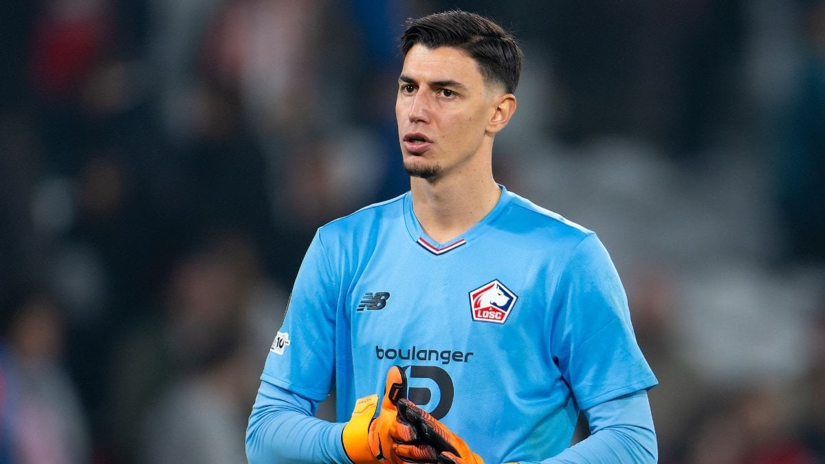 Fransa Ligue 1 ekiplerinden Lille'de forma giyen milli kaleci Berke