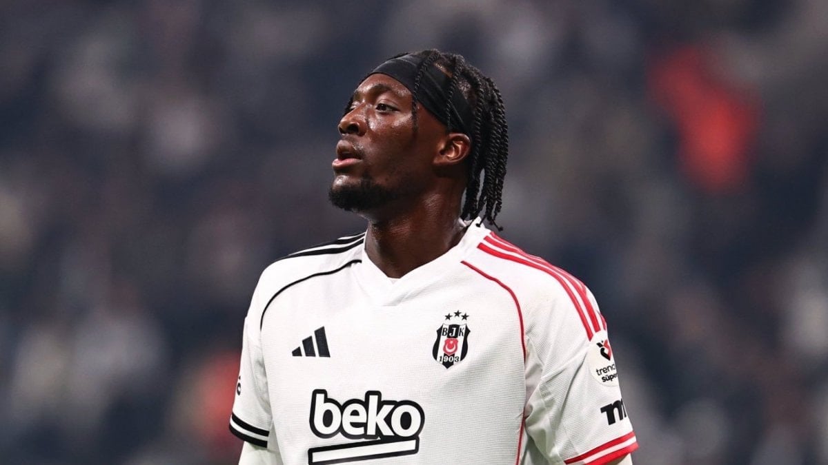 Beşiktaş, Tammy Abraham'ın Aston Villa'ya satışıyla ilgili görüşmelere başlandığını KAP'a