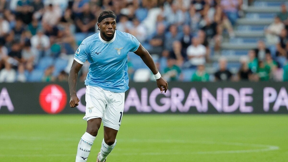 Beşiktaş, Lazio forması giyen ve uzun süredir gündemde yer alan