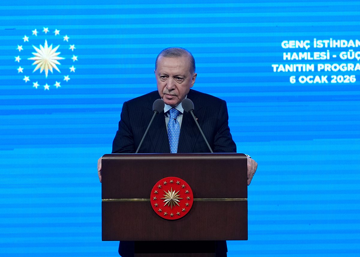 Cumhurbaşkanı Recep Tayyip Erdoğan, kalkınma maratonunun sürdüğünü dile getirip "Ekonomimiz