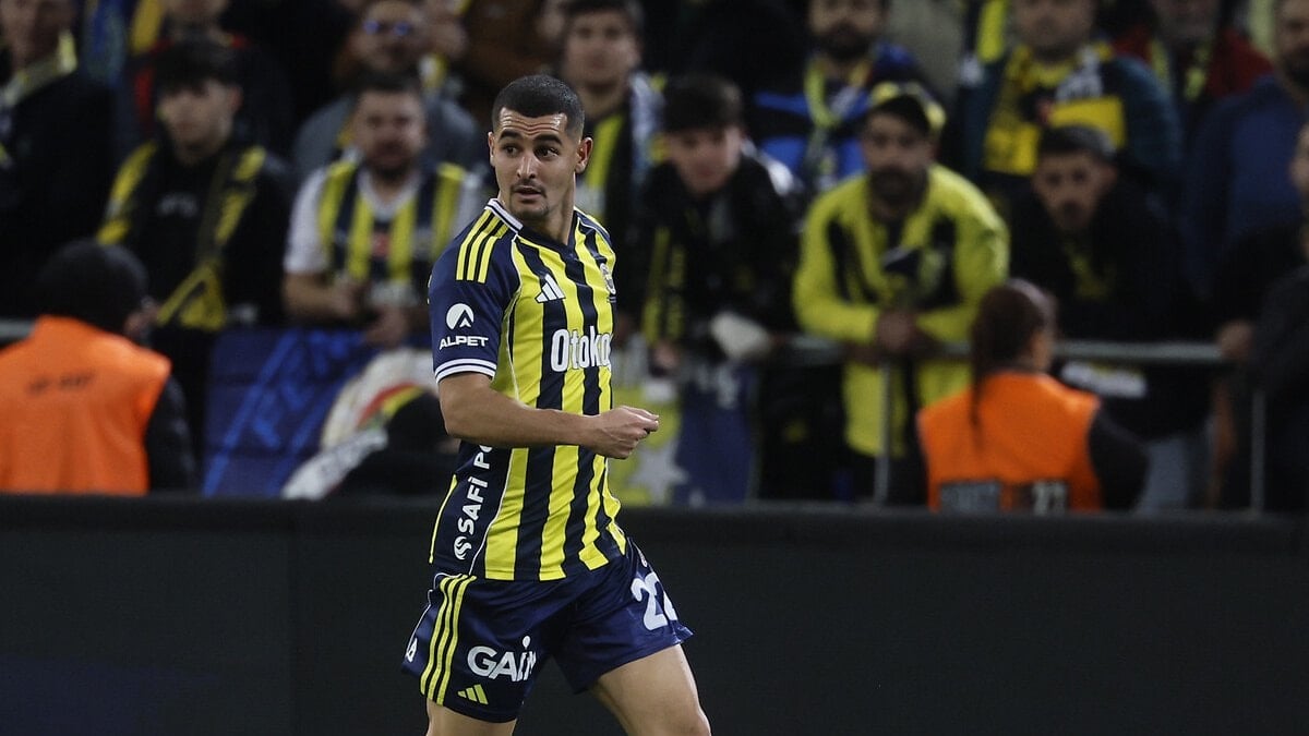 Fenerbahçe ile Galatasaray arasında oynanan Turkcell Süper Kupa finalinde sakatlanan