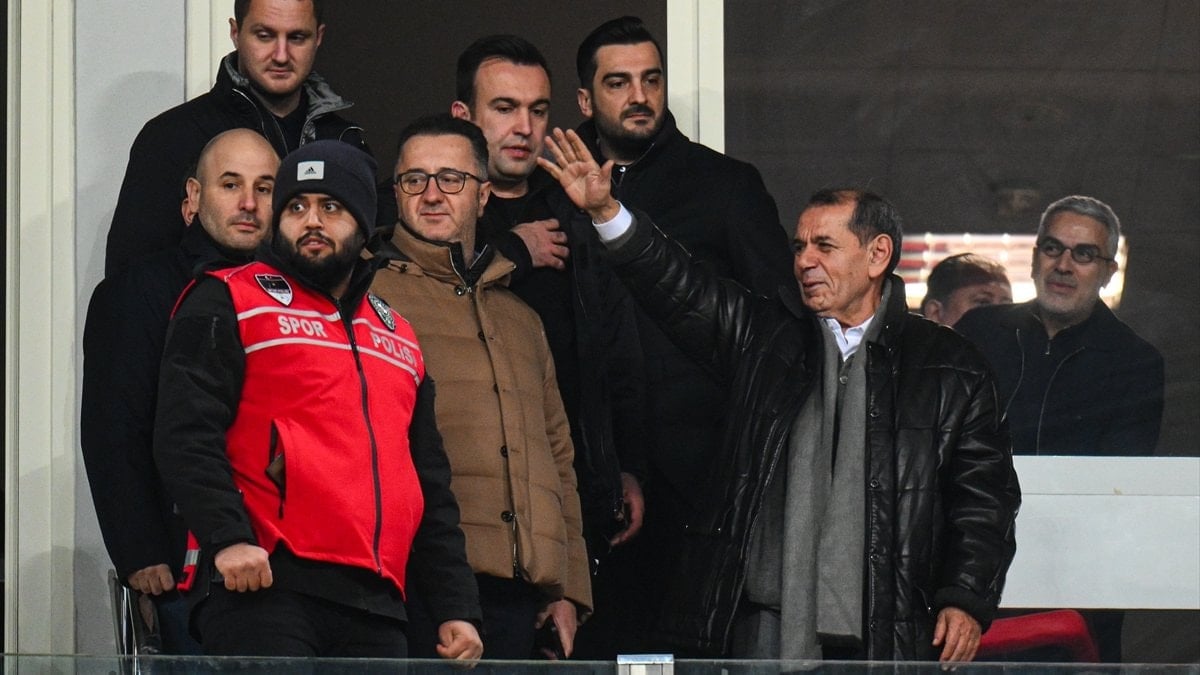 Galatasaray Başkanı Dursun Özbek, ziyaret ettiği Erden Timur hakkında "Kendisini