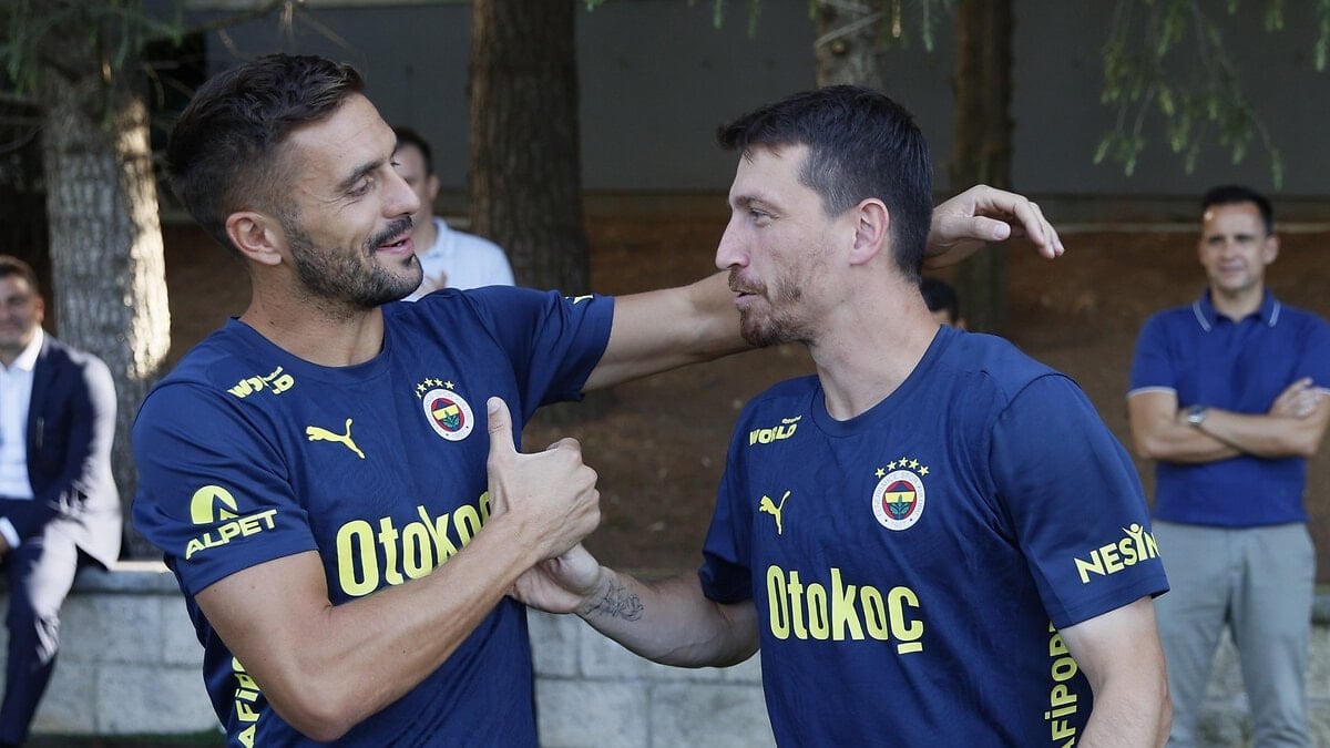 Fenerbahçe'nin eski futbolcusu Dusan Tadic, cezaevinde bulunan eski takım arkadaşı