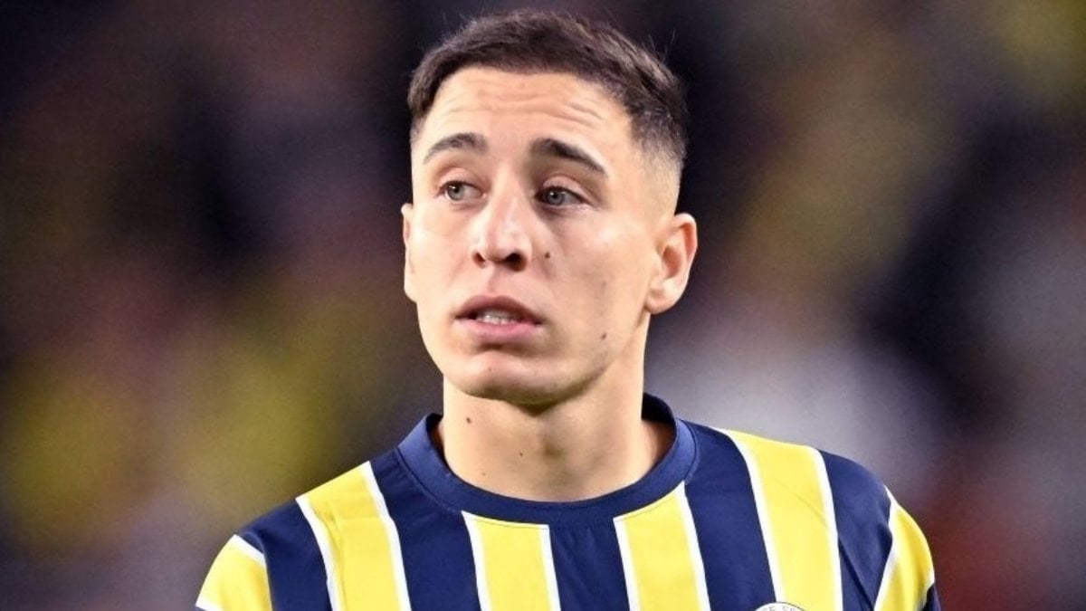 Emre Mor'un menajeri Nima Modyr, Fenerbahçe'nin 28 yaşındaki futbolcunun sözleşmesini