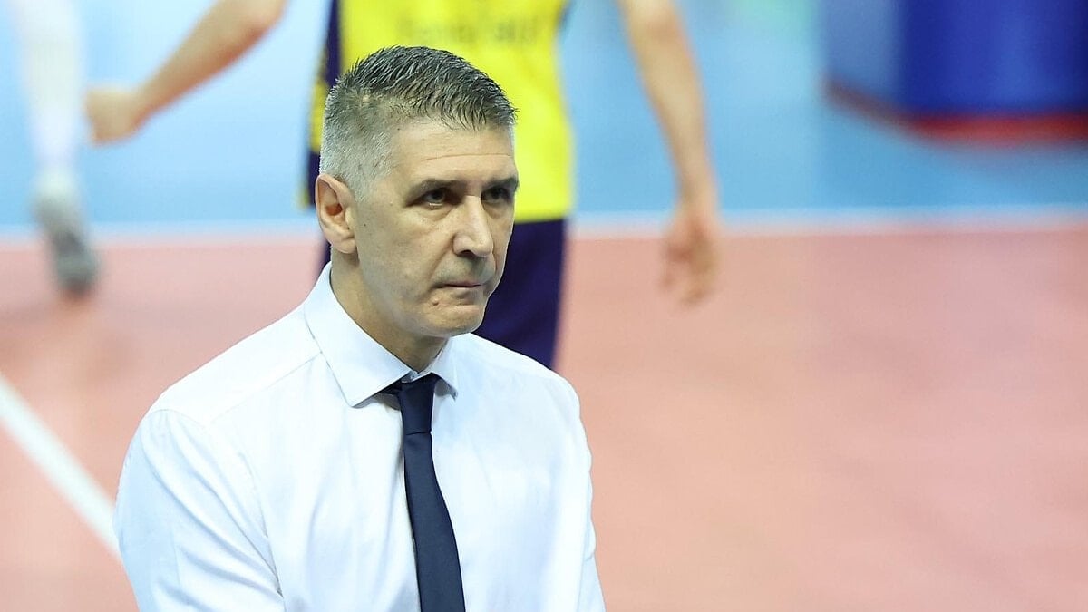 Efeler Ligi'nde mücadele eden Fenerbahçe'de Slobodan Kovac ile yollar resmen
