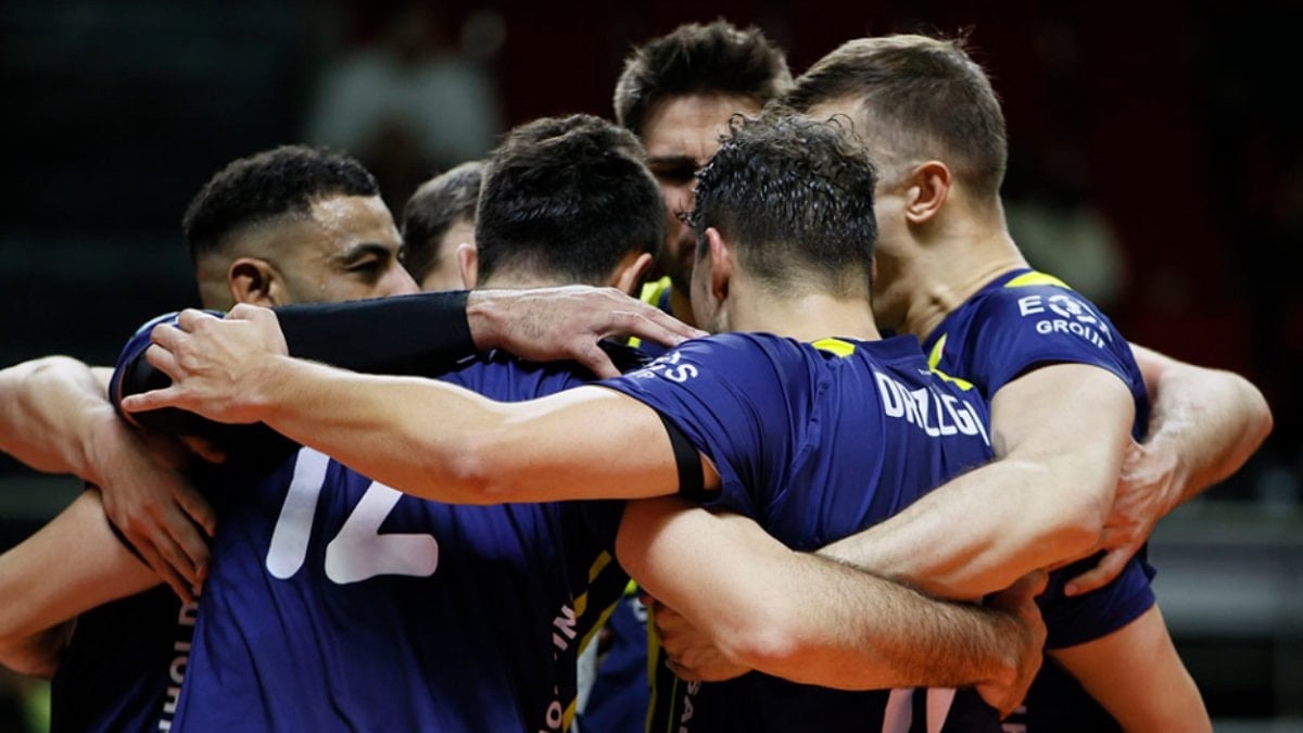 Voleybol Erkekler CEV Kupası 8'li final turu ilk maçlarında Fenerbahçe,