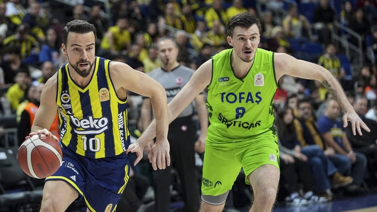 Türkiye Basketbol Süper Ligi'nin 16. haftasında Fenerbahçe, konuk ettiği TOFAŞ'ı