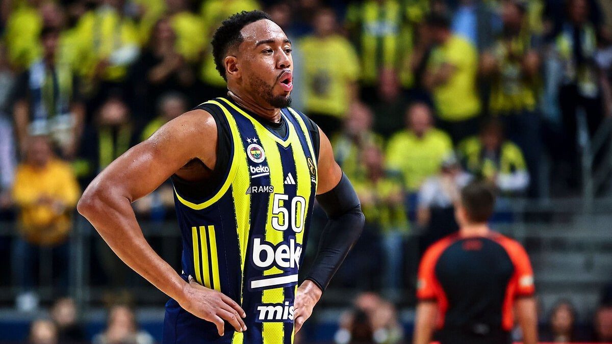 Fenerbahçe'nin ABD'li basketbolcusu Bonzie Colson'un hastanede yapılan kontrollerinde sağ dizinde