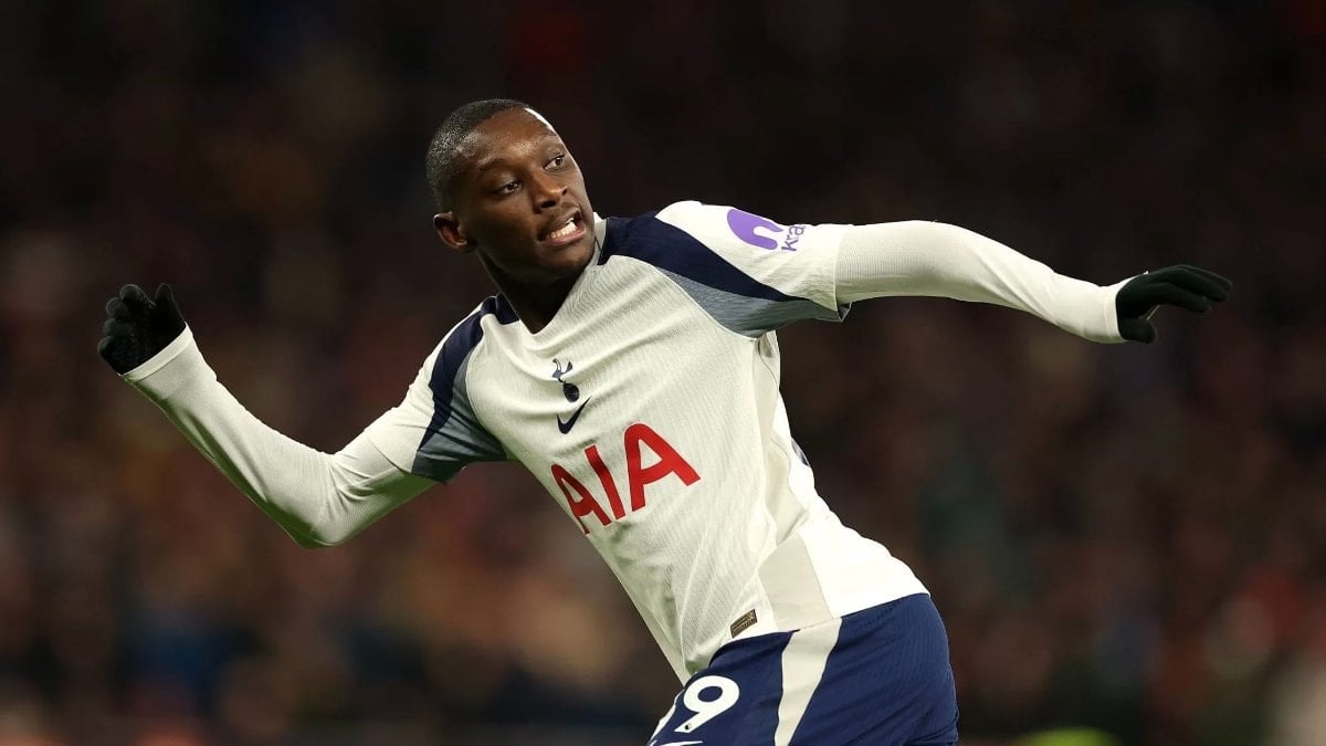 Ara transfer döneminde adı Fenerbahçe ile de anılan Tottenham'ın Fransız