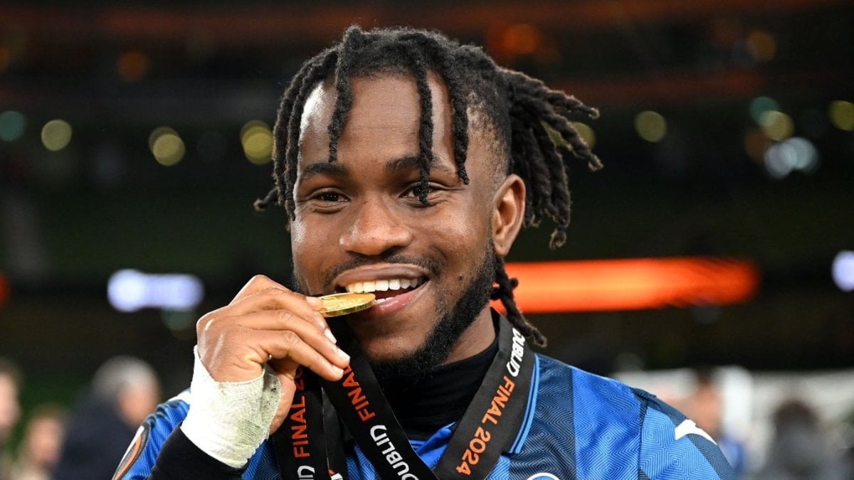 Fenerbahçe, Ademola Lookman transferinde sona geldi. Sarı-lacivertlilerin, Atalanta'yla bonservis konusunda