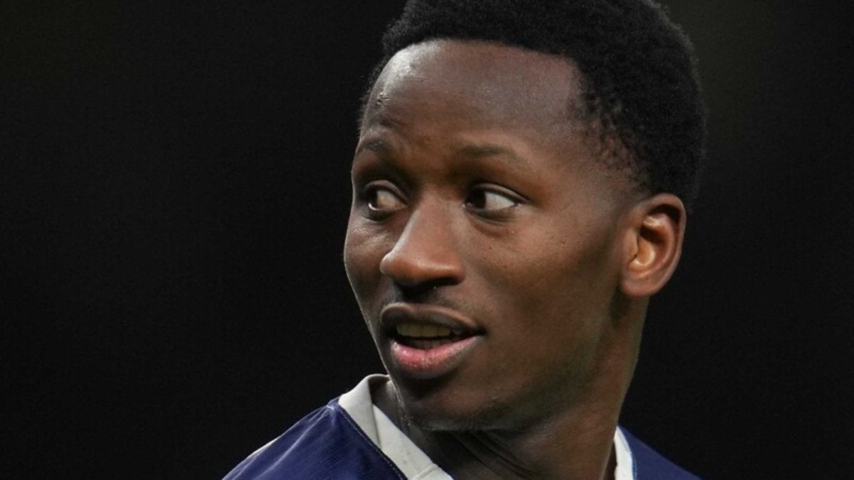 Galatasaray'da orta saha için transfer listesine bir isim daha eklendi.