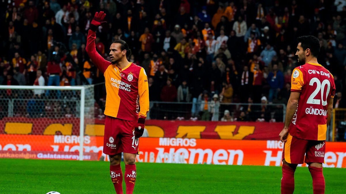Galatasaray forması giyen İlkay Gündoğan ve Leroy Sane, UEFA Şampiyonlar