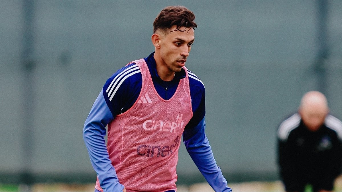 Kasımpaşa'nın sezon sonuna kadar Fenerbahçe'den kiraladığı İrfan Can Kahveci, yeni