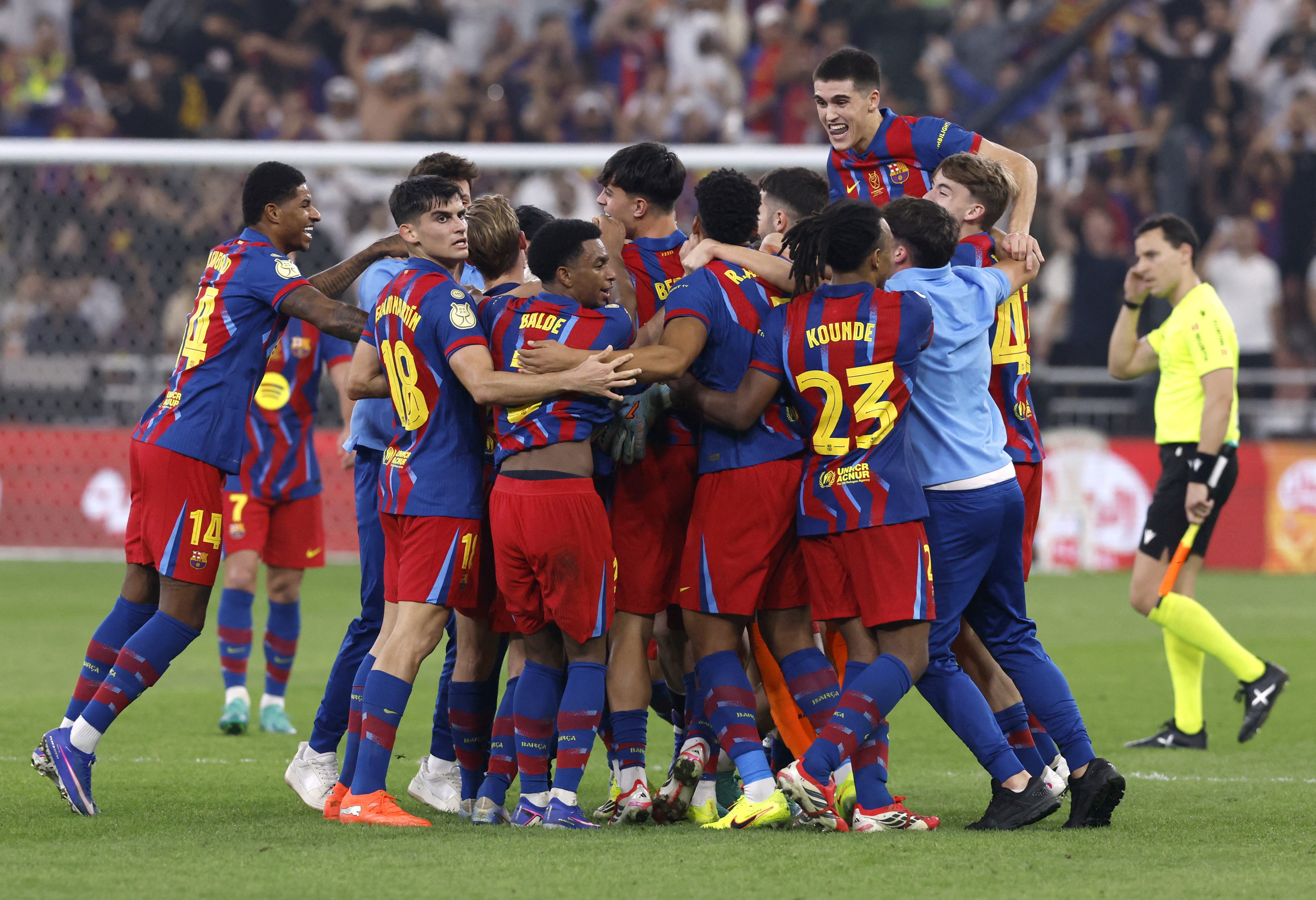 İspanya Süper Kupası'nı Real Madrid'i 3-2 yenen Barcelona kazandı. Milli