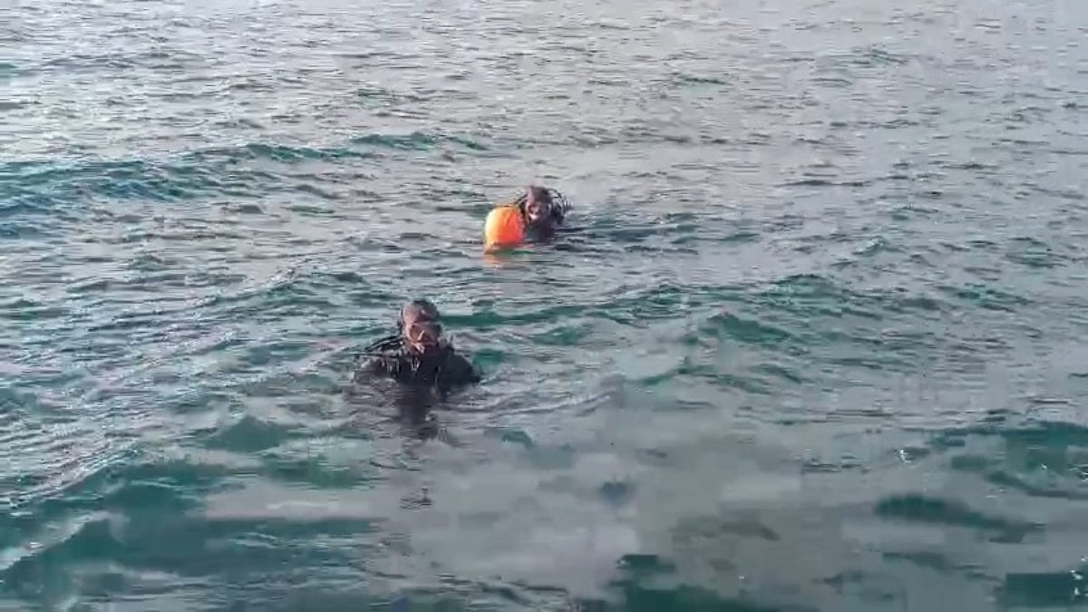 Adalar açıklarında denize düşen kişiyi arama çalışmaları devam ediyor. Kartal