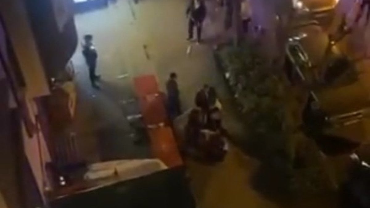 Başakşehir'de hasarlı trafik kazasının ardından taraflar arasında çıkan tartışma kısa