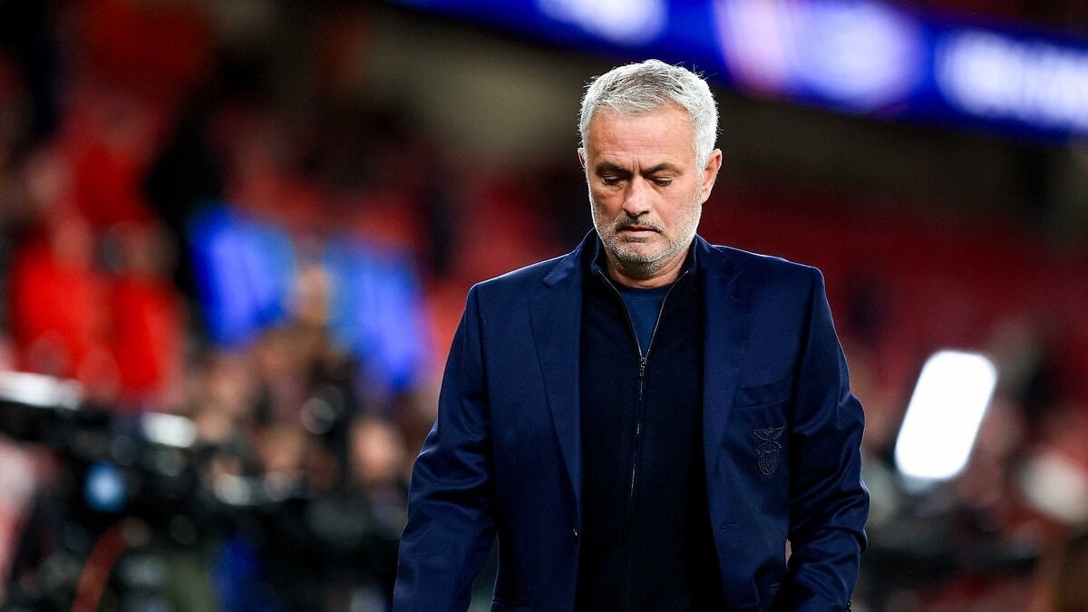 Benfica Teknik Direktörü Jose Mourinho, eski takımı Real Madrid'in başına