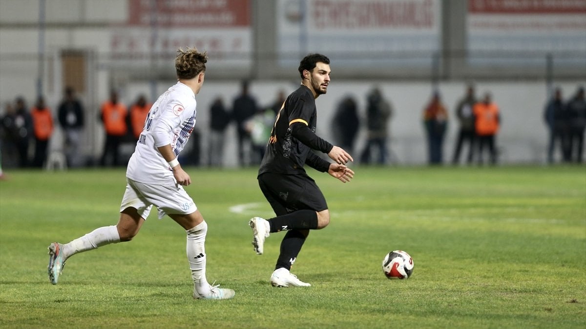 Galatasaray'ın milli futbolcusu Kaan Ayhan, Fethiyespor maçının ardından "Arkamızda bir