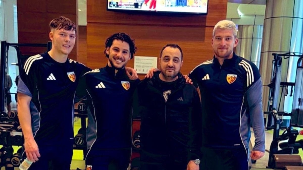 Kayserispor’un yeni transferleri, kulübün Antalya'daki kampına katılarak çalışmalara başladı.