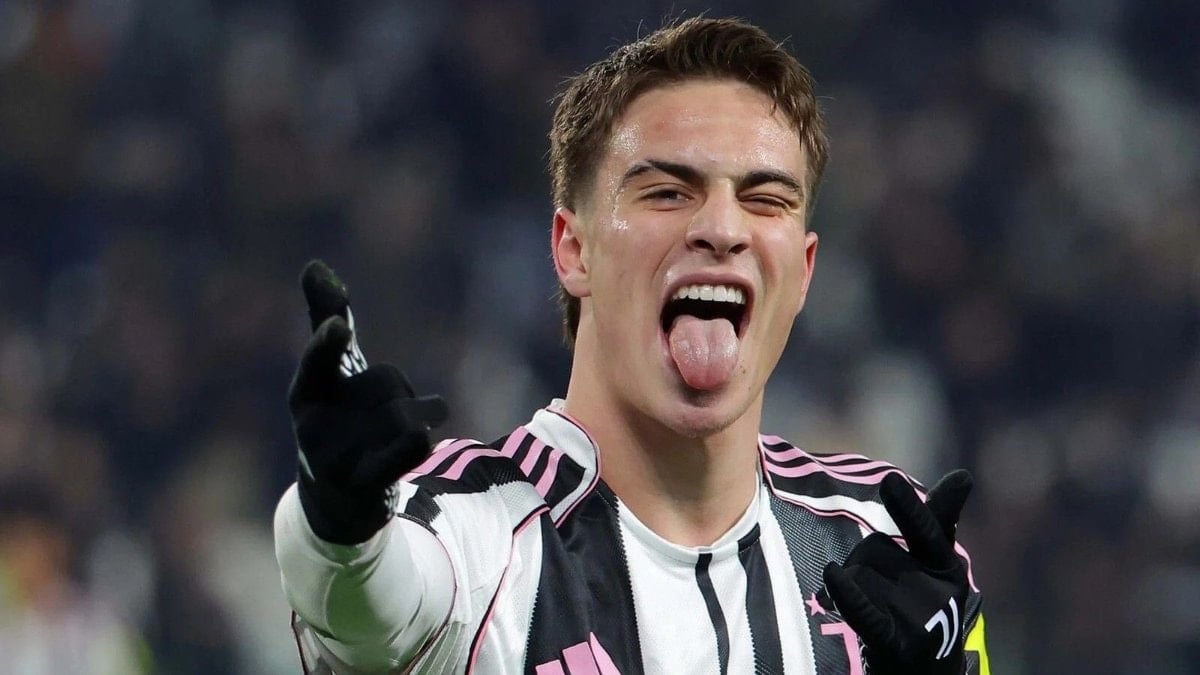 Milli futbolcumuz Kenan Yıldız, Juventus formasıyla gösterdiği performansla kasım ayının