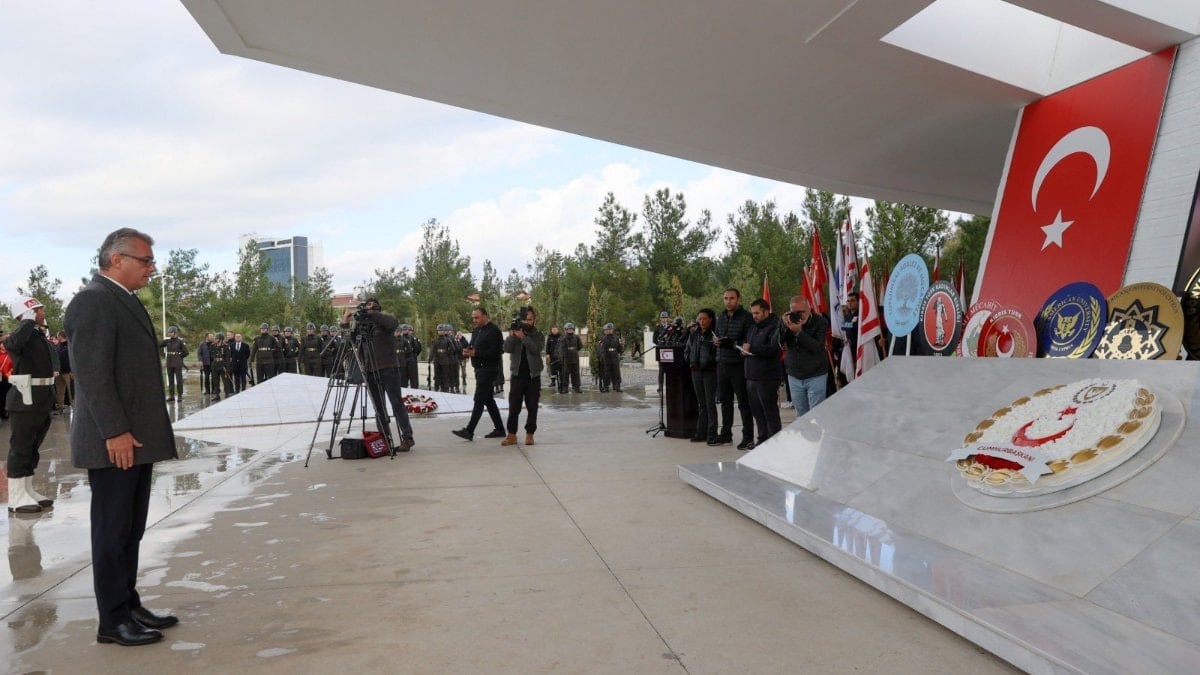 Kuzey Kıbrıs Türk Cumhuriyeti'nin Kurucu Cumhurbaşkanı Rauf Denktaş, vefatının 14'üncü