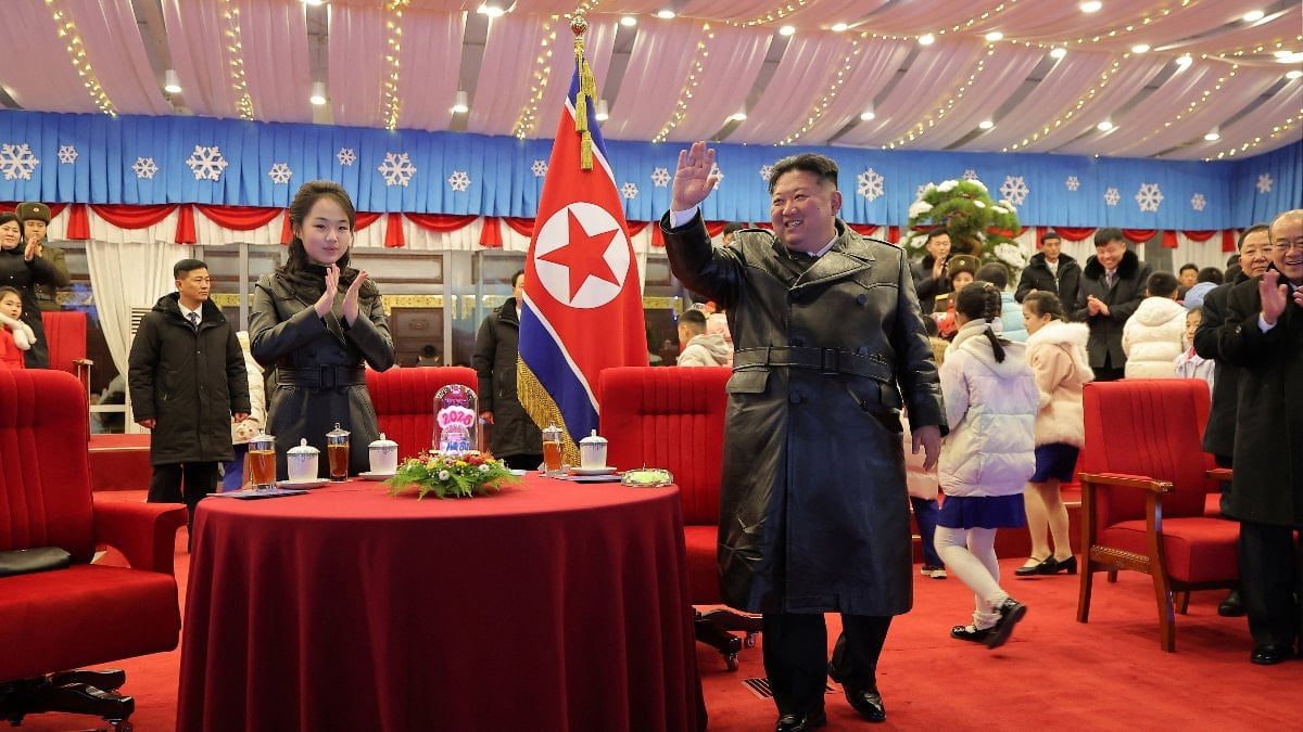 Kuzey Kore, yeni yıla başkent Pyongyang’daki May Day Stadyumu’nda düzenlenen