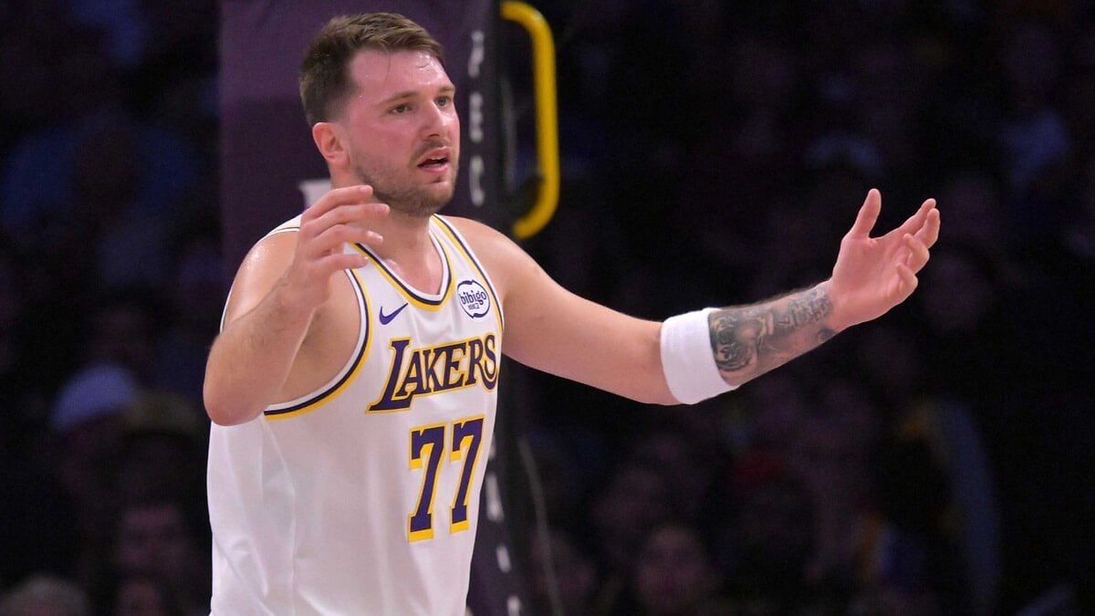 NBA'de San Antonio Spurs, evinde oynadığı Los Angeles Lakers'ı 107-91