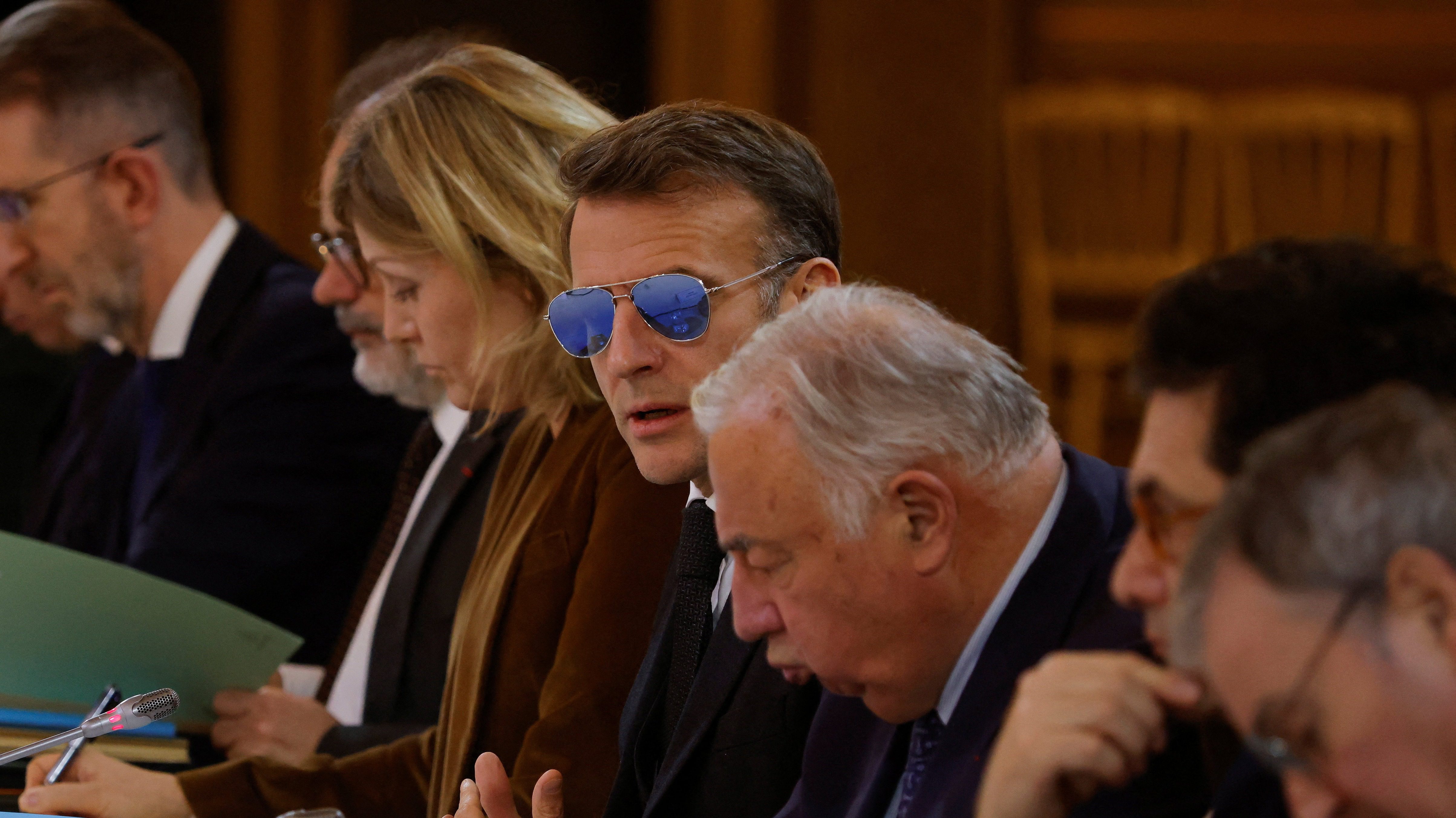 Fransa'nın başkenti Paris'te, Fransız sömürgesi Yeni Kaledonya'nın geleceğine ilişkin toplantı