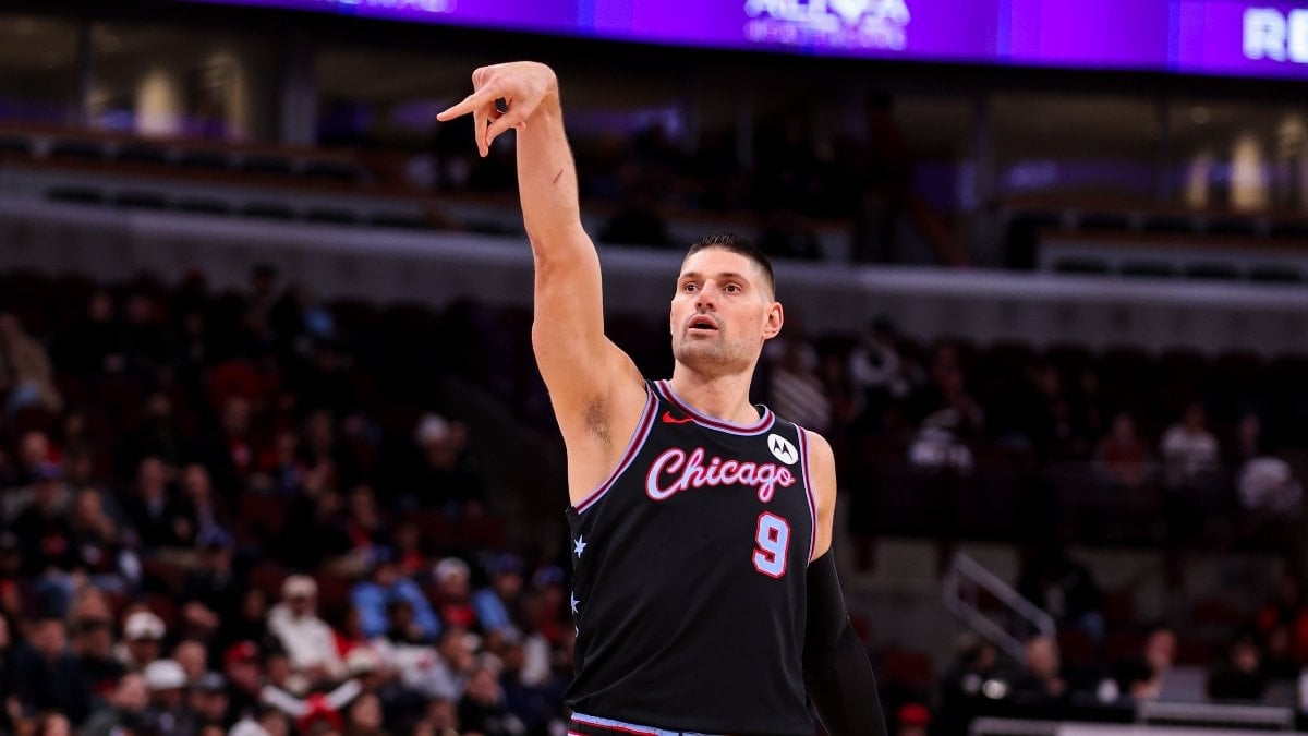 NBA'de Chicago Bulls, evinde oynadığı Utah Jazz'ı 128-126'lık skorla yenerken,