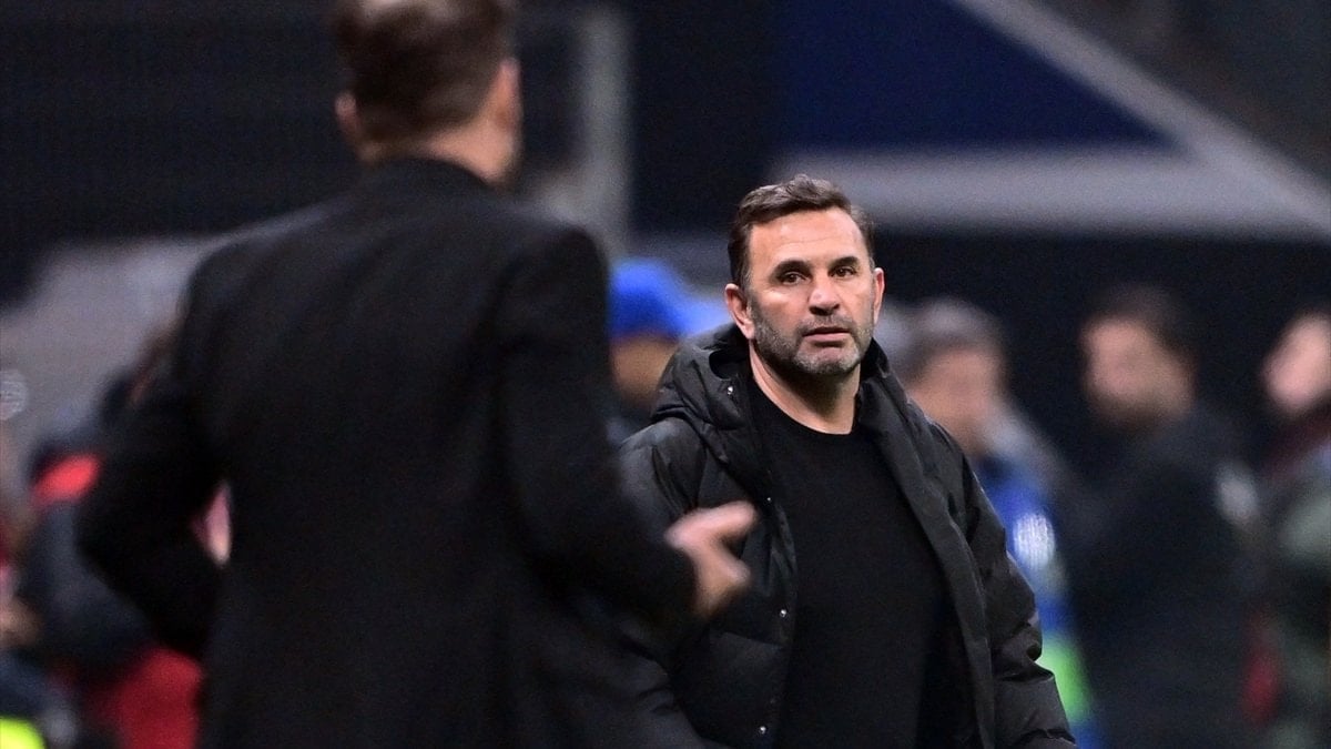 Galatasaray Teknik Direktörü Okan Buruk, Atletico Madrid maçının ardından "9