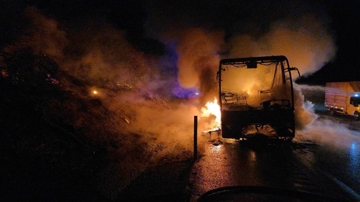 Adana’nın Pozantı ilçesinde, Kayseri seferini yapan ve 39 yolcu taşıyan