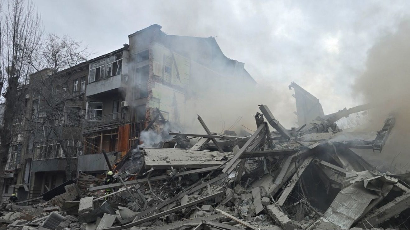 Rusya, Ukrayna'nın en büyük şehirlerinden Harkov'u hedef aldı. Saldırıda füzelerden
