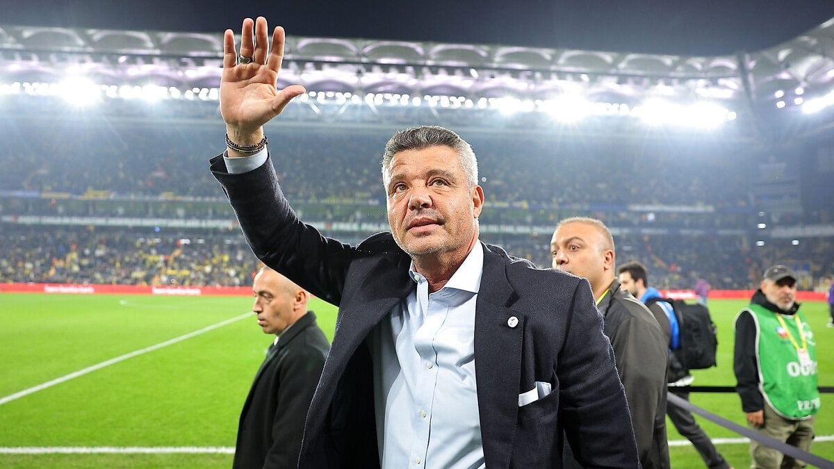 Fenerbahçe, Süper Kupa Yarı Final mücadelesinde Samsunspor'u yenerek finalde Galatasaray'la