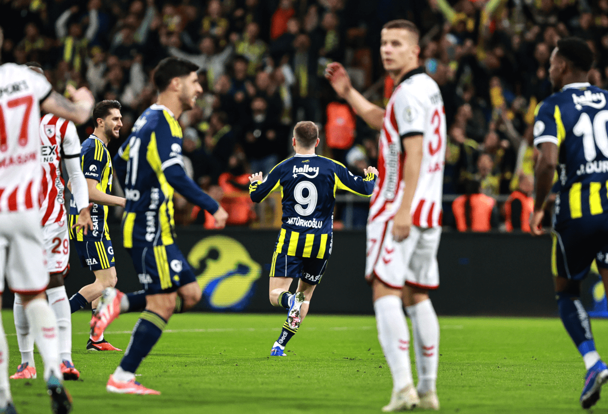 Fenerbahçe ile Samsunspor, Süper Kupa'da final bileti için karşı karşıya