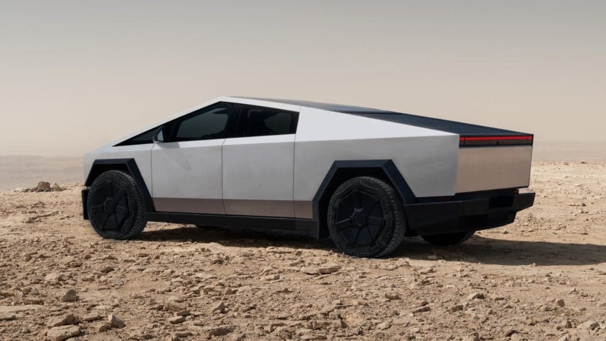 Amerika'nın 2024 yılında en çok satan elektrikli kamyoneti olan Tesla