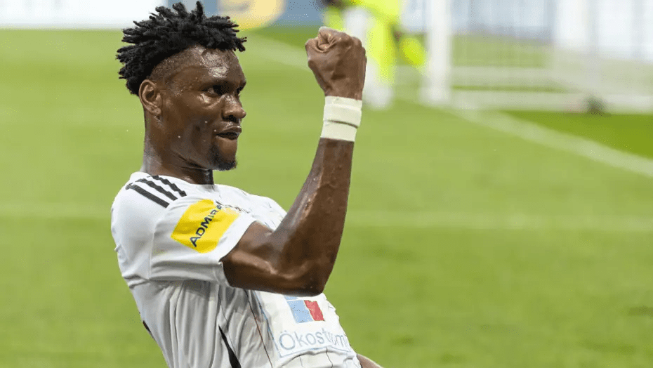 Trabzonspor, 1,93'lük Nijeryalı stoper Chibuike Nwaiwu ile anlaşma sağladı. Futbolcu