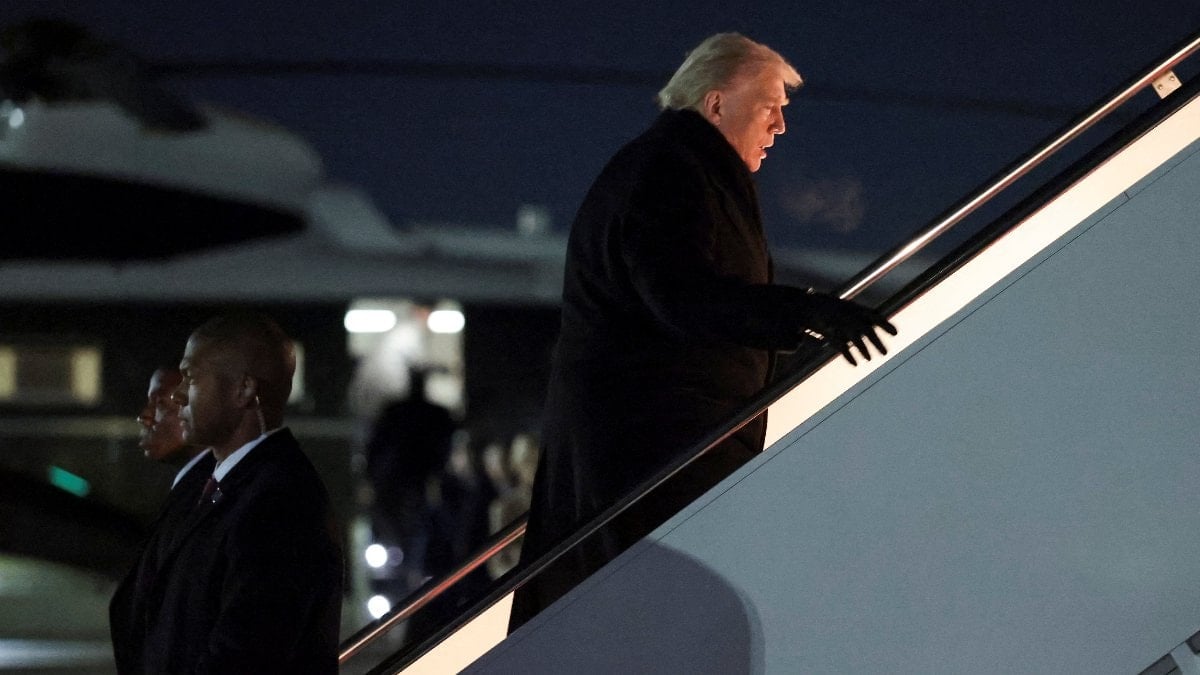 Beyaz Saray, İsviçre'ye gitmek üzere havalanan ABD Başkanı Donald Trump'ın