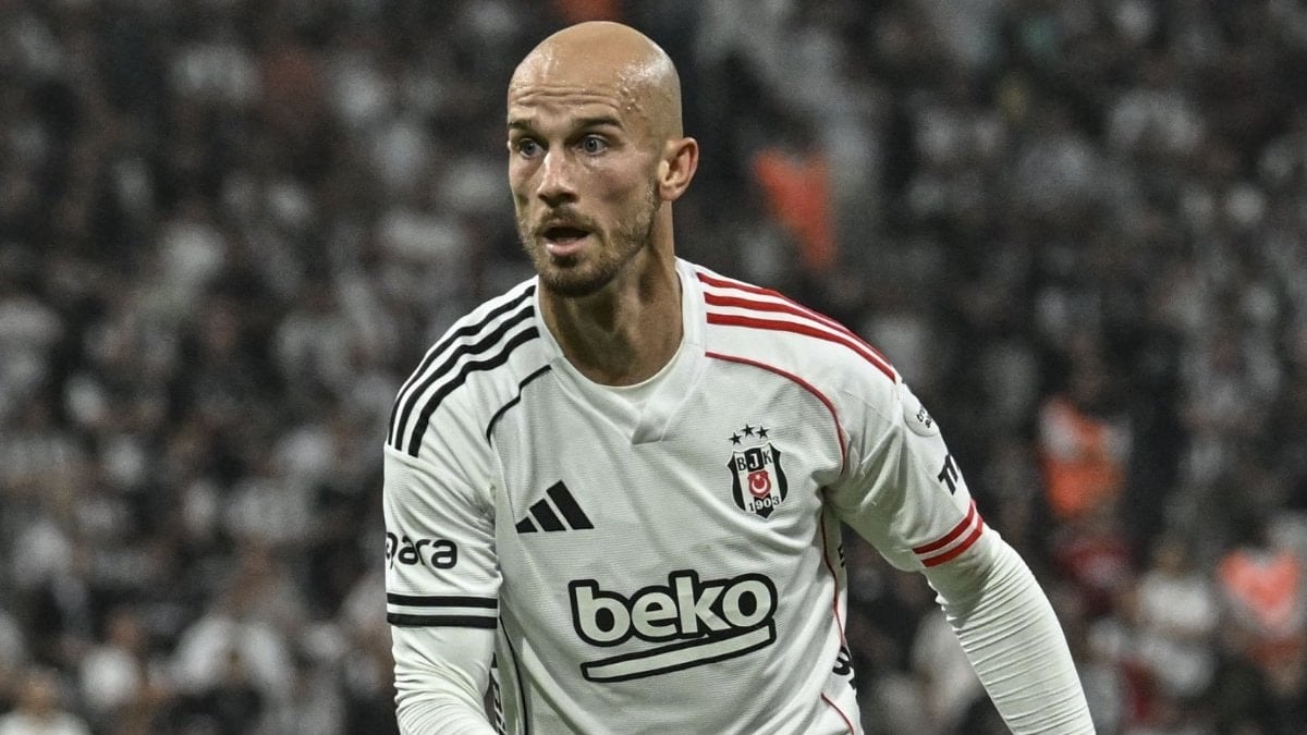 Beşiktaş'ın başarılı futbolcusu Vaclav Cerny, yayıncı kuruluşun sorularını yanıtladı. Cerny,