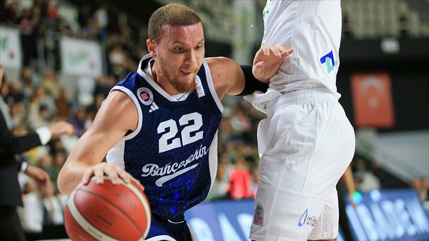 Yıldı basketbolcusu Malachi Flynn Türk vatandaşı oldu. 27 yaşındaki oyuncunun