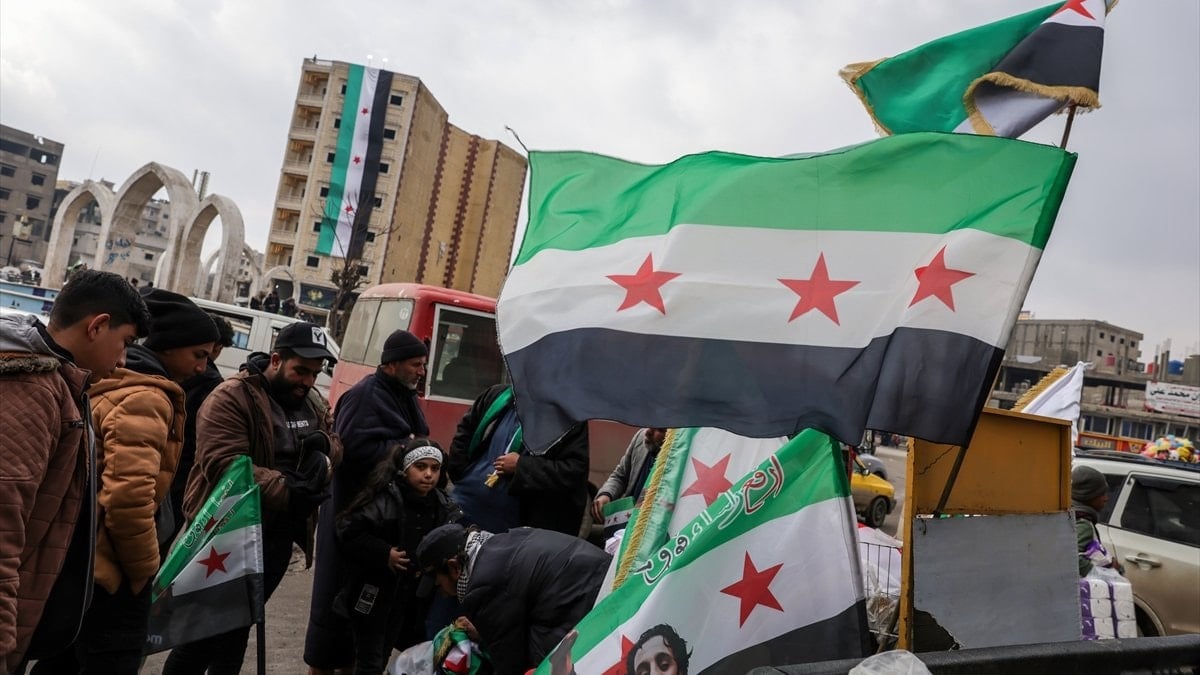 Suriye yönetiminin Rakka kentini terör örgütü YPG’den kurtarmasının ardından üç